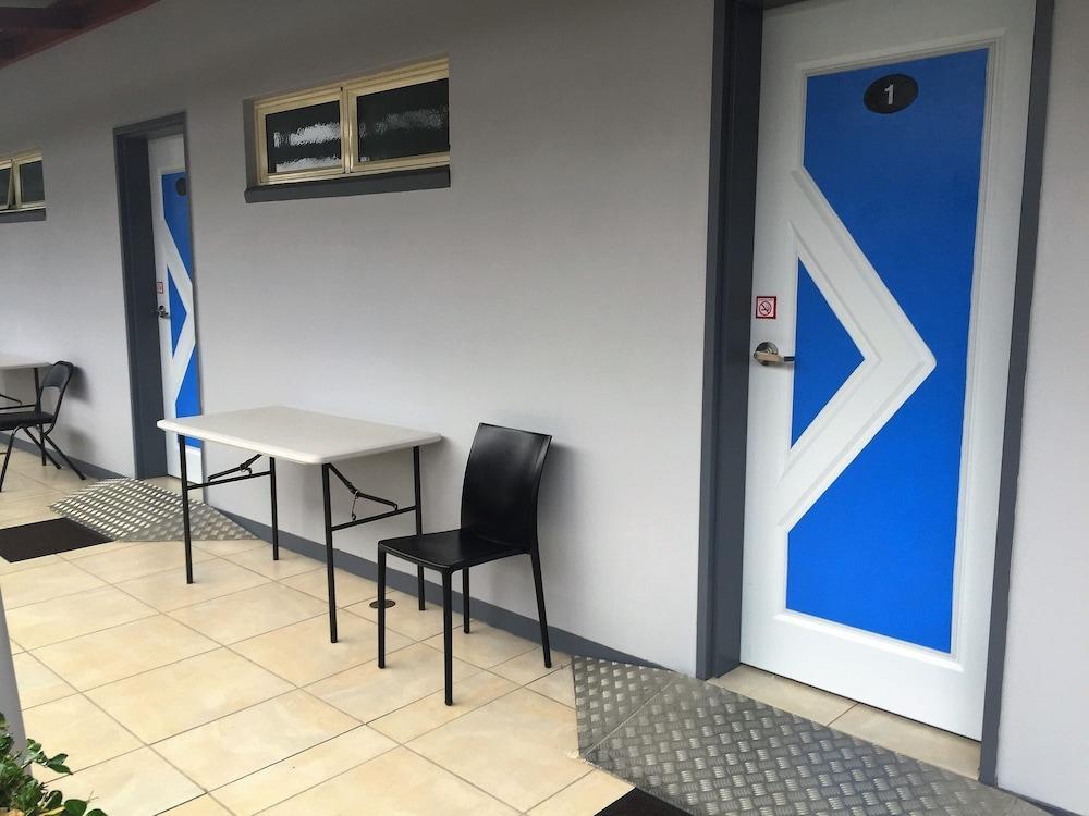 Red Bridge Motor Inn Woombye Екстер'єр фото