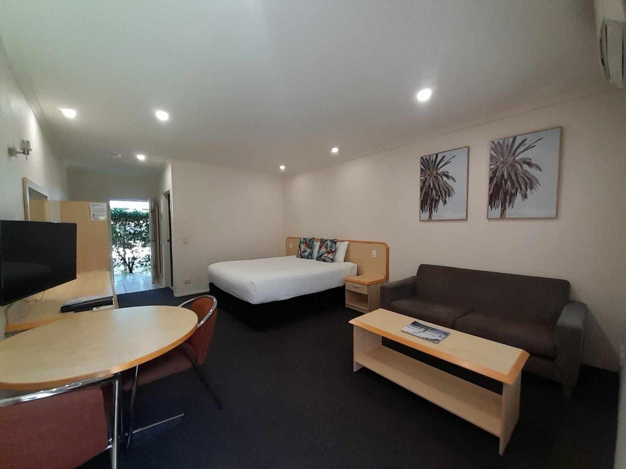Red Bridge Motor Inn Woombye Екстер'єр фото