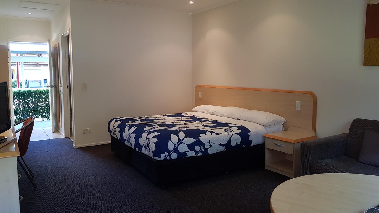 Red Bridge Motor Inn Woombye Екстер'єр фото