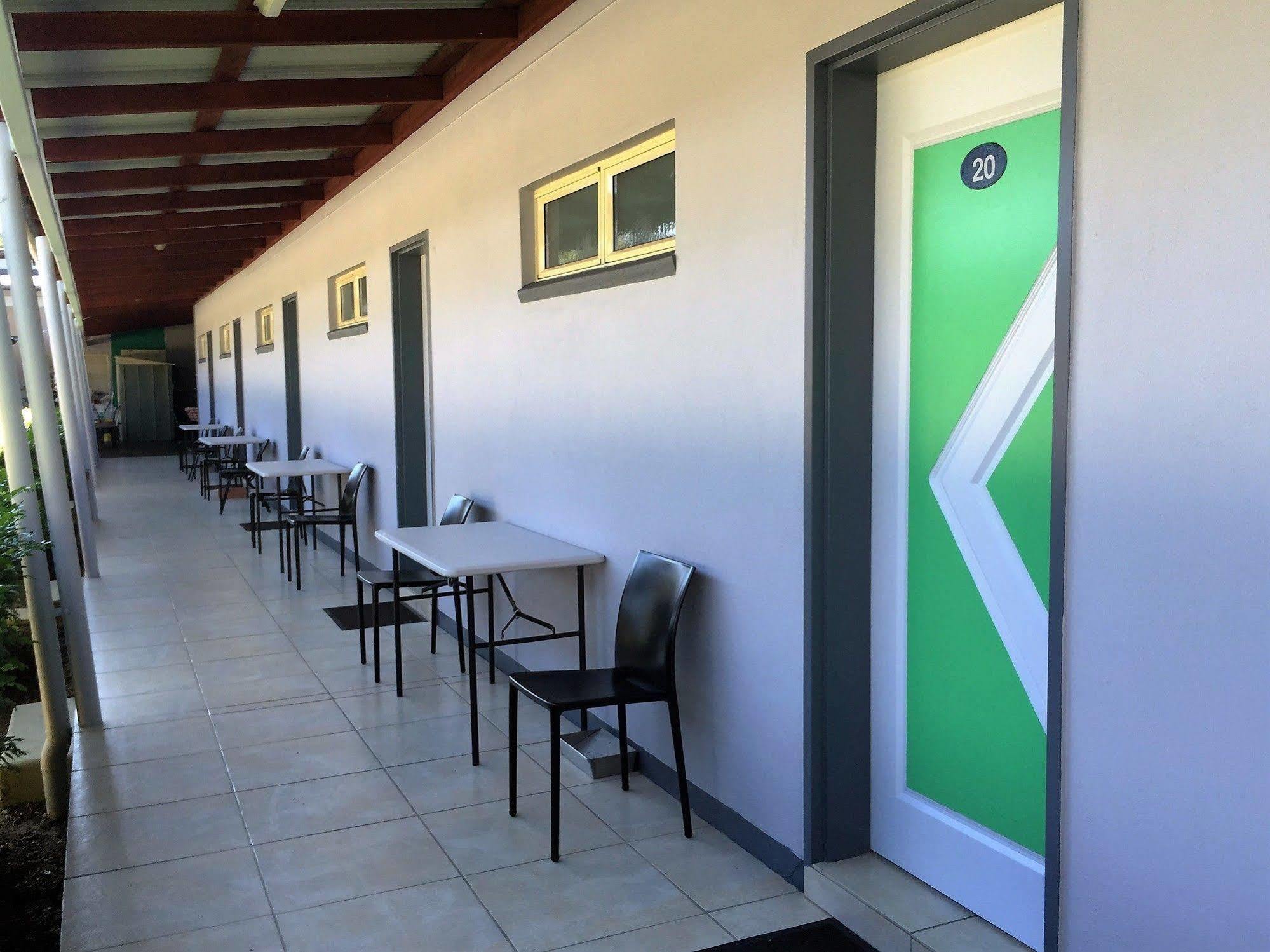 Red Bridge Motor Inn Woombye Екстер'єр фото