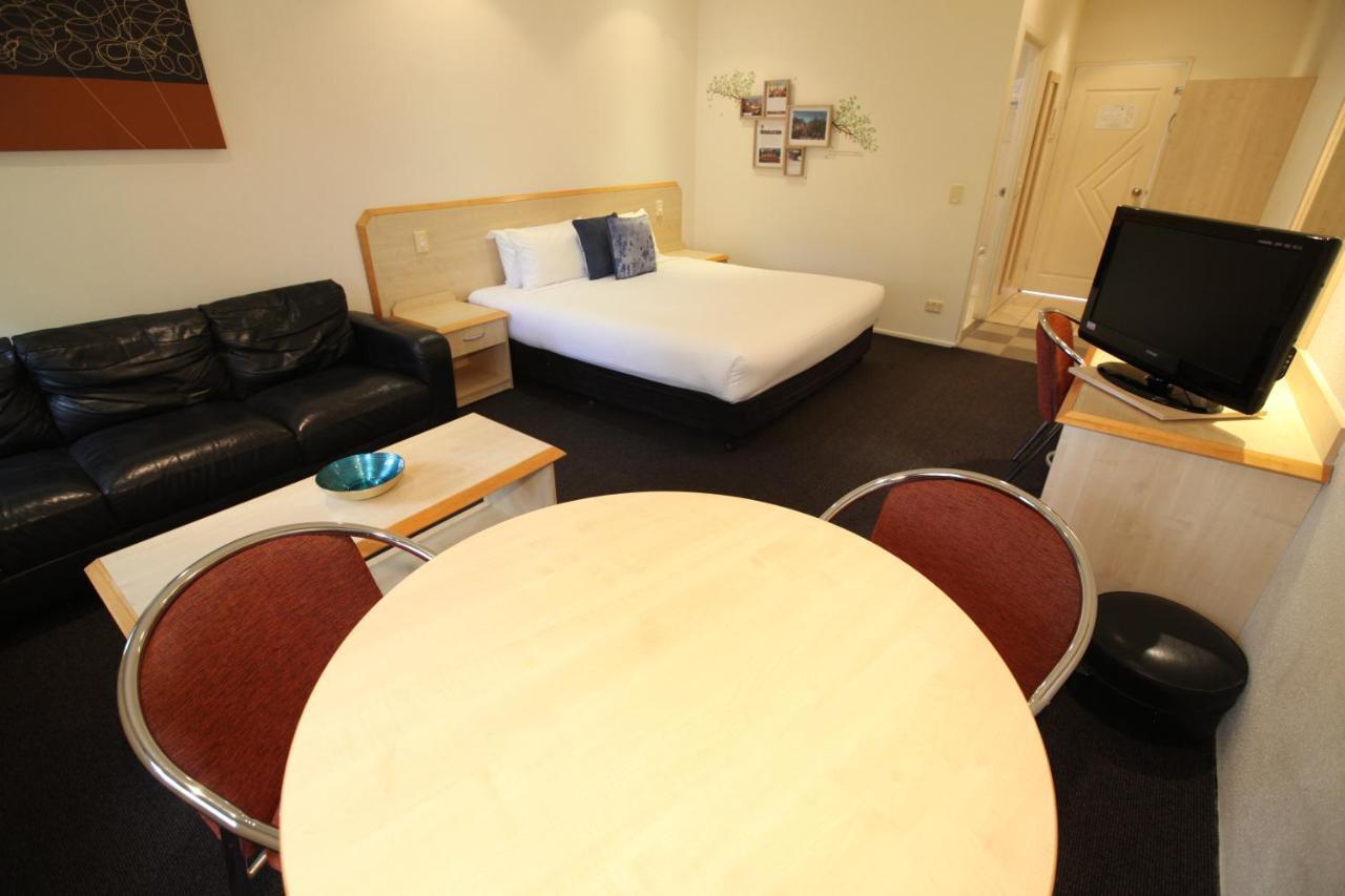 Red Bridge Motor Inn Woombye Екстер'єр фото