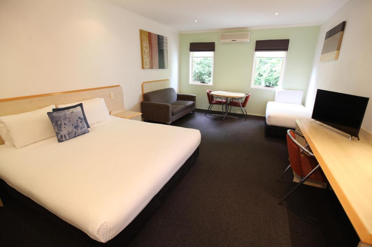 Red Bridge Motor Inn Woombye Екстер'єр фото